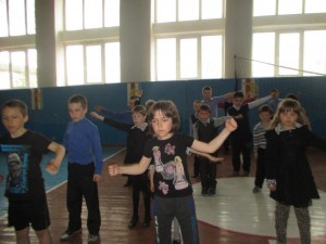 Флэшмоб в Бегишевской СОШ «Танцевать здоровым быть!»